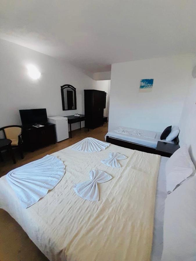 Perla BTT Hotel Costinesti Bagian luar foto