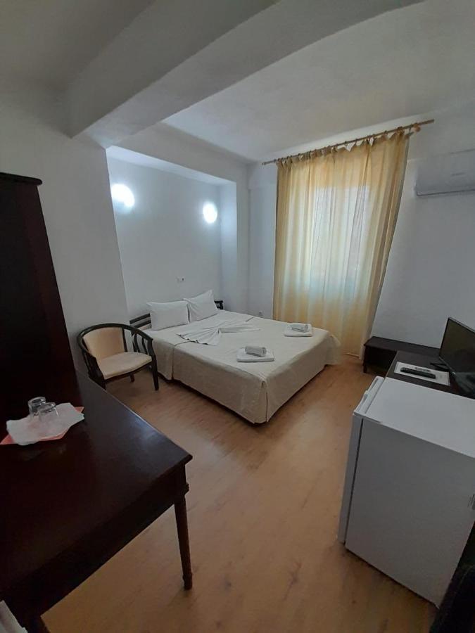 Perla BTT Hotel Costinesti Bagian luar foto