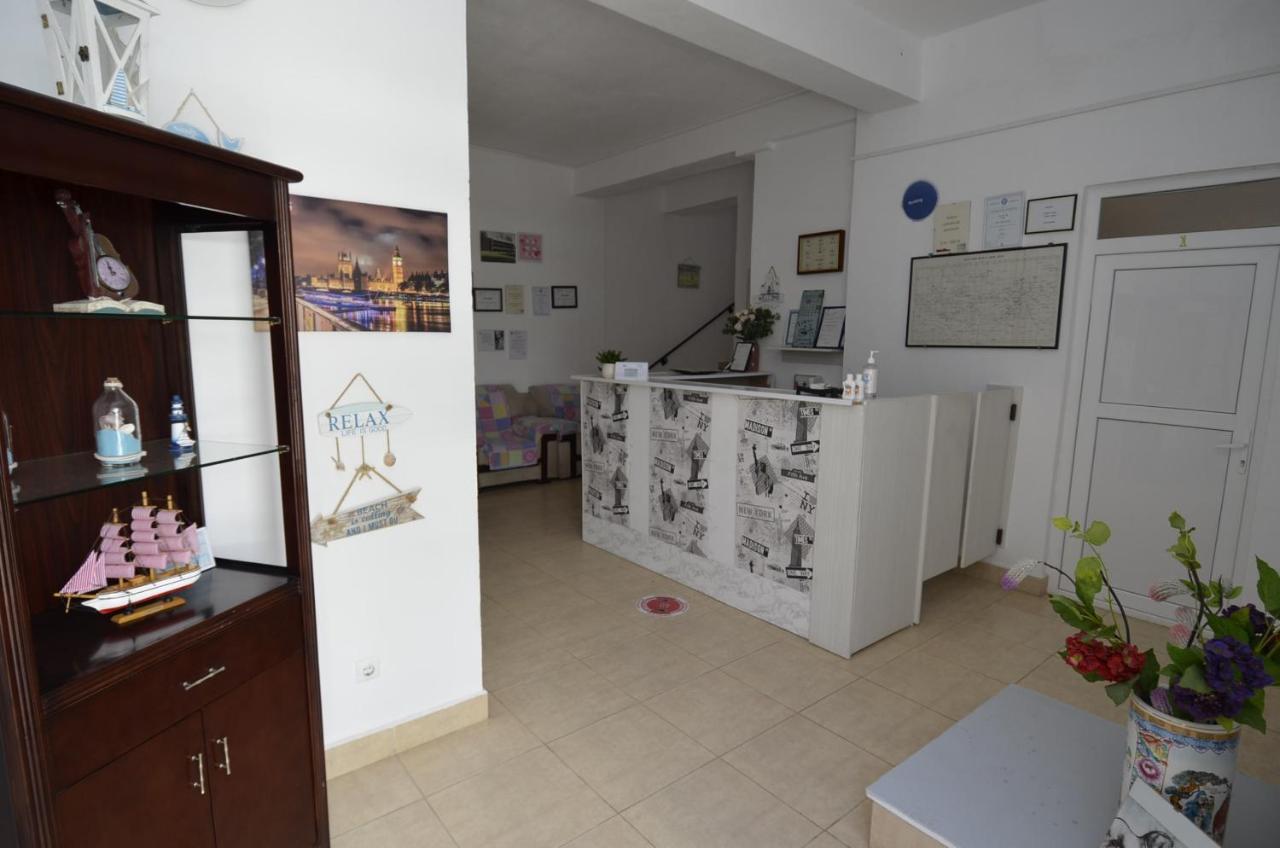 Perla BTT Hotel Costinesti Bagian luar foto