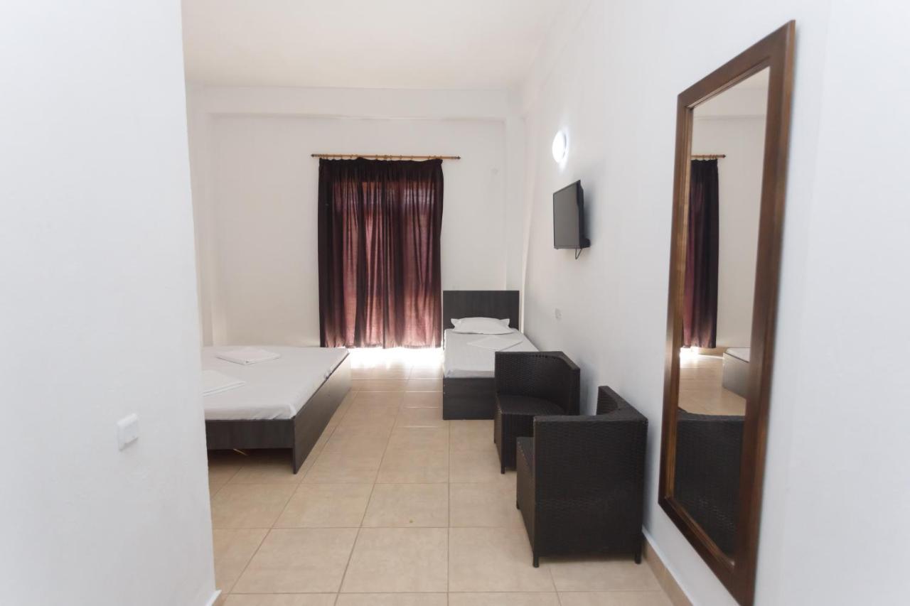 Perla BTT Hotel Costinesti Bagian luar foto