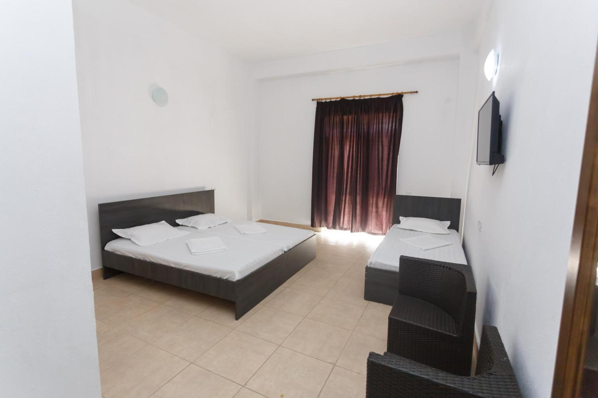 Perla BTT Hotel Costinesti Bagian luar foto